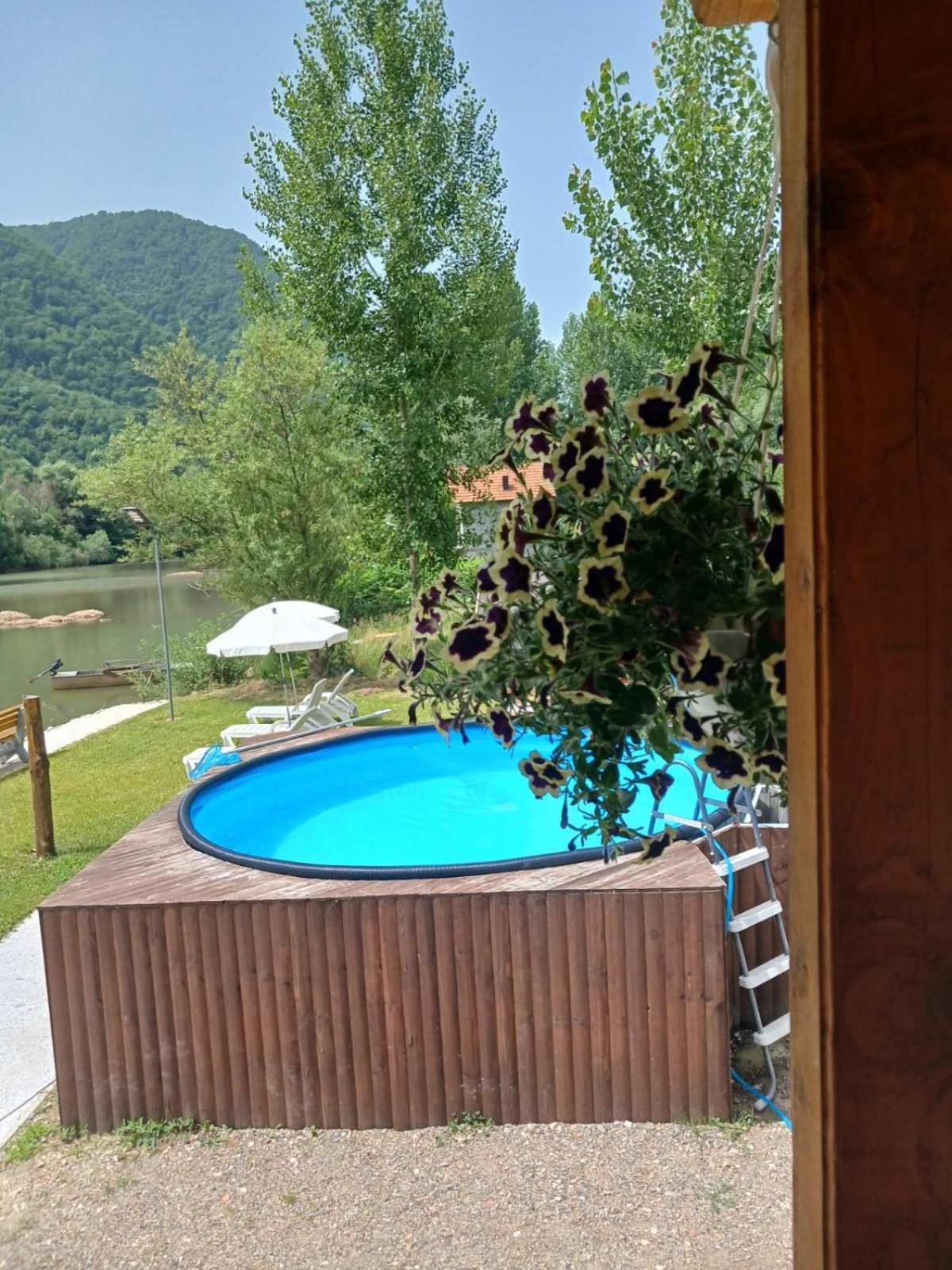 Vikendica Mihic Villa Зворник Екстериор снимка